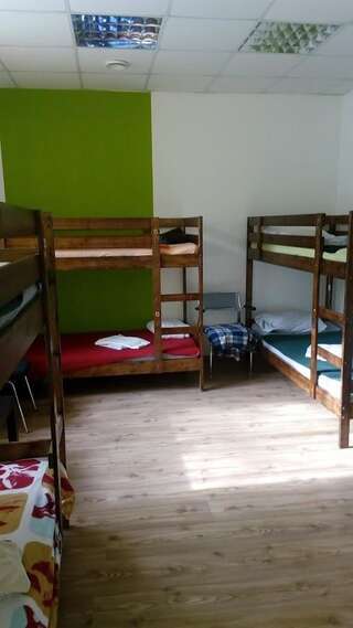 Хостелы Hostel Sparta Нарва Кровать в общем 8-местном номере для мужчин и женщин-2